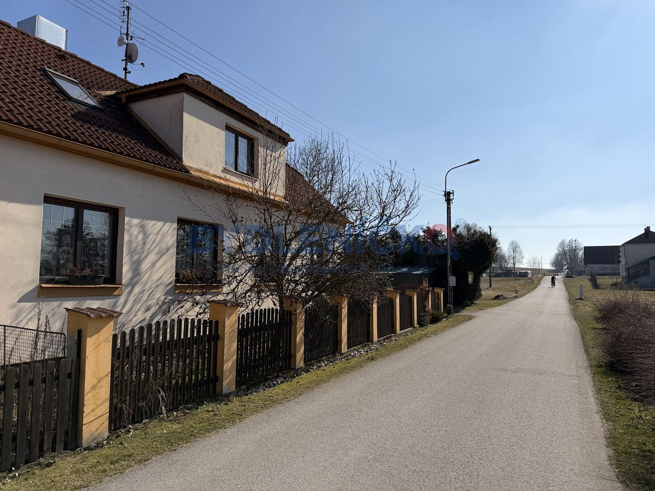 Prodej domu 250 m² s pozemkem 790 m² — photo 2