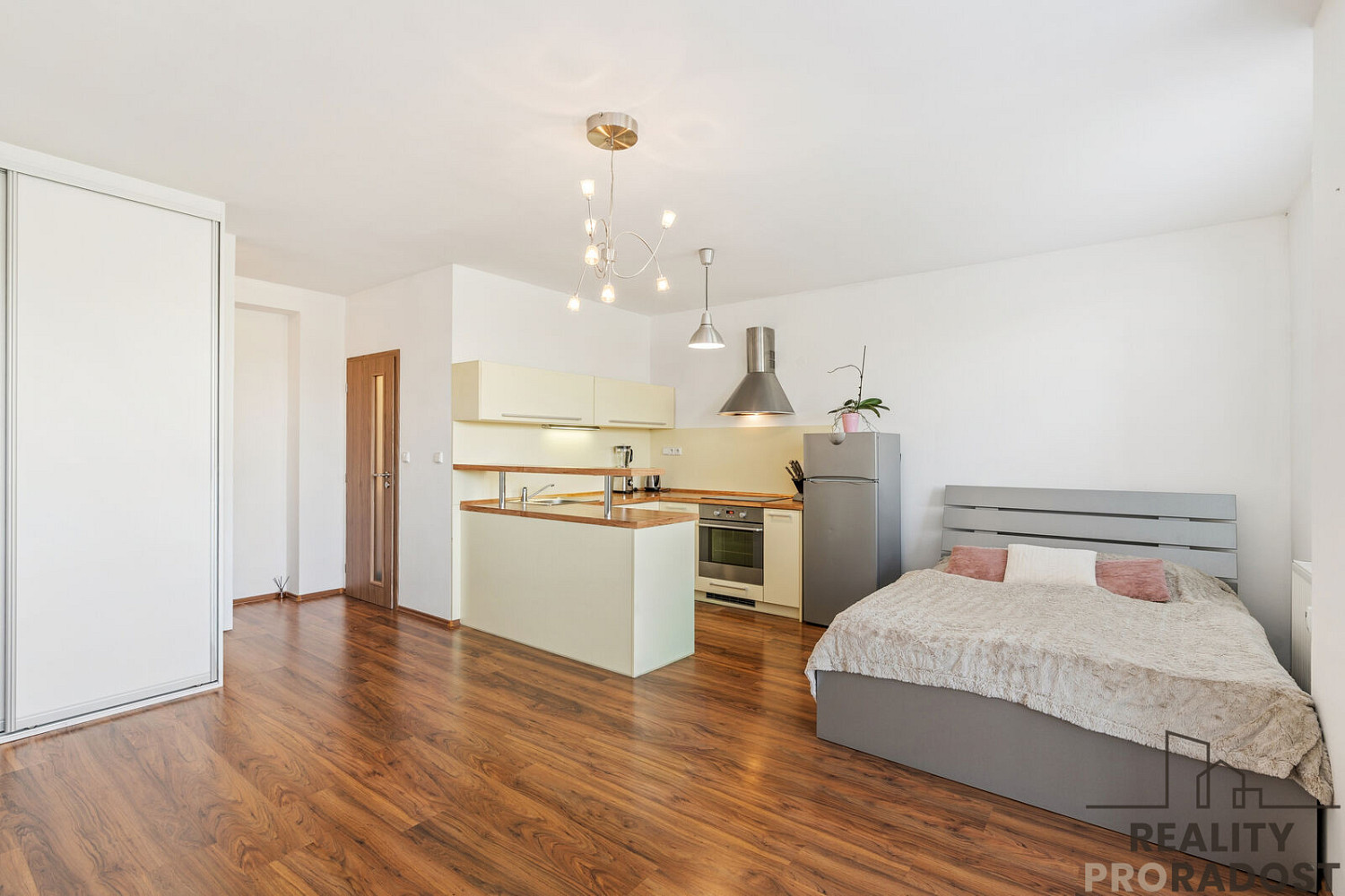 Prodej bytu 1+kk 35 m² – fotografie 5