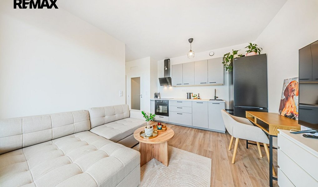Prodej bytu 1+kk 31 m², Praha – náhled fotky 8