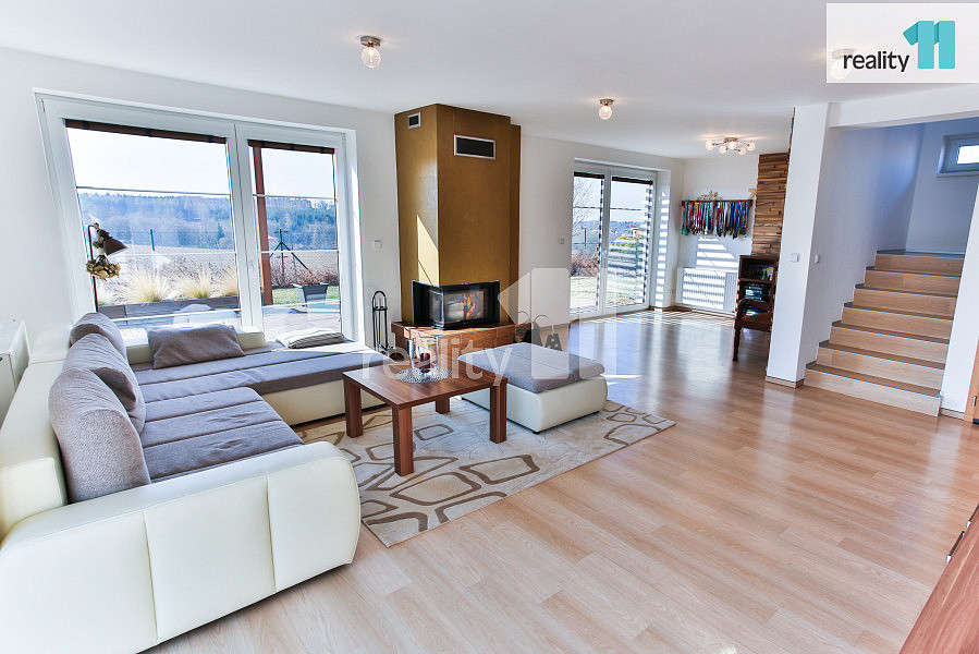 Prodej domu 238 m² s pozemkem 1 269 m² — photo 3
