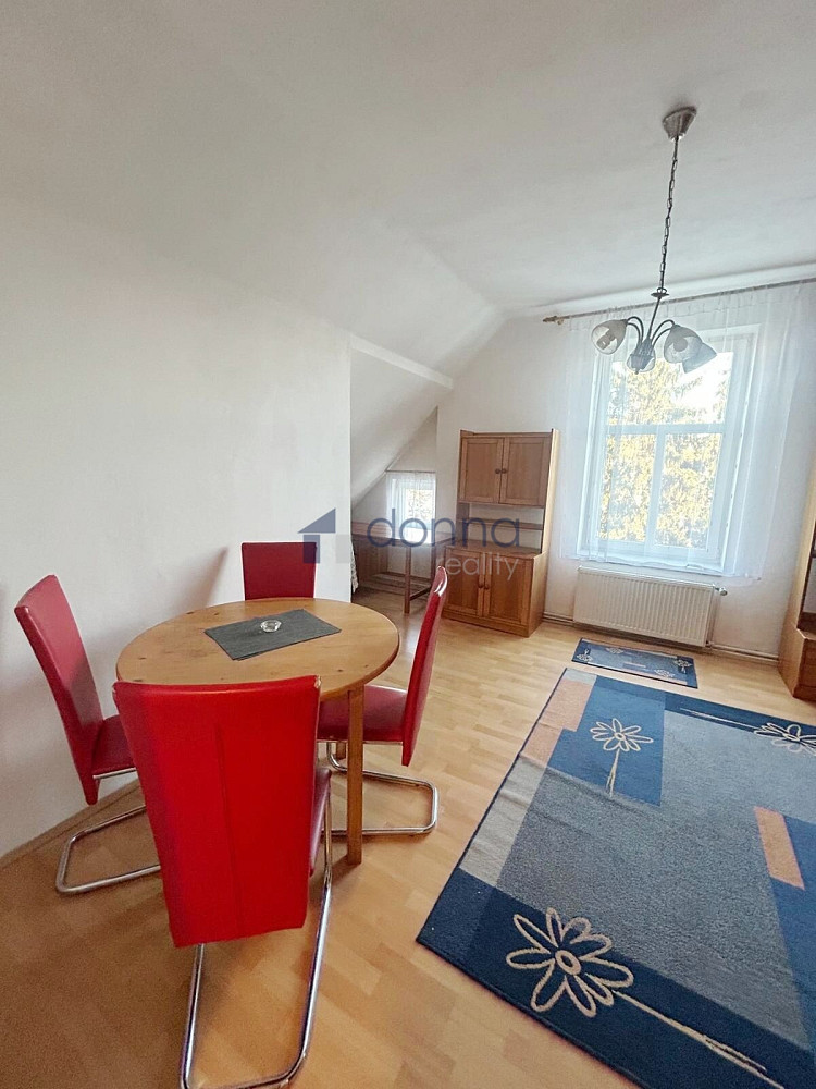 Pronájem bytu 4+kk 100 m² – fotografie 2