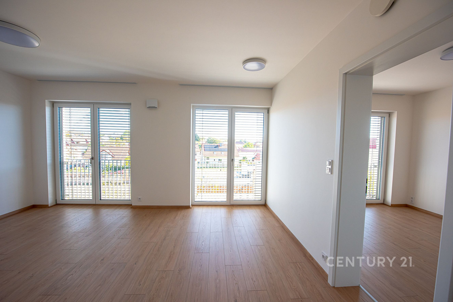 Pronájem bytu 4+kk 84 m² – fotografie 5