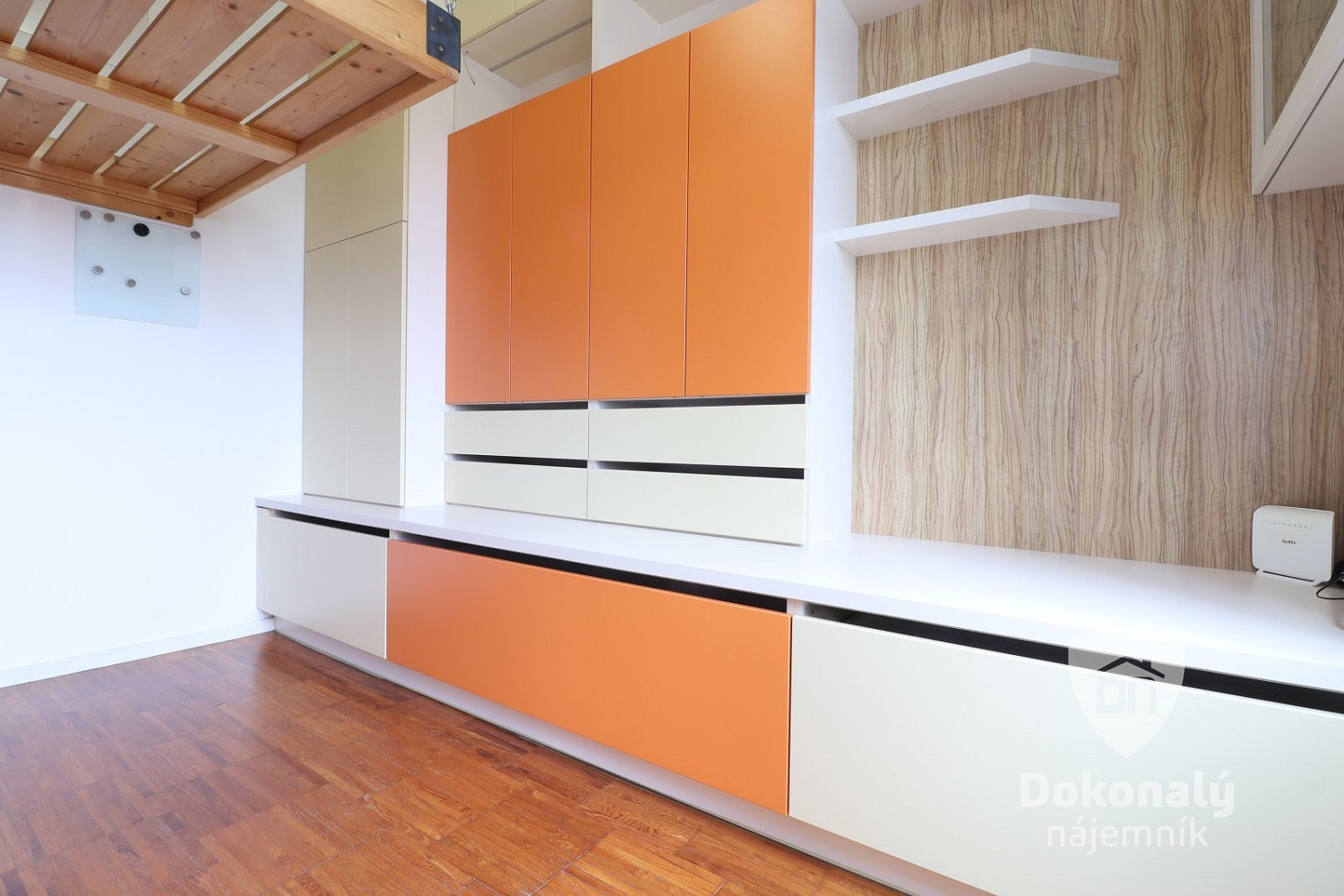 Pronájem bytu 1+kk 16 m² – fotografie 4