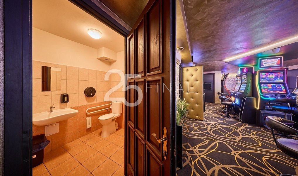 Prodej nájemního domu, činžáku 680 m², Trutnov – náhled fotky 20