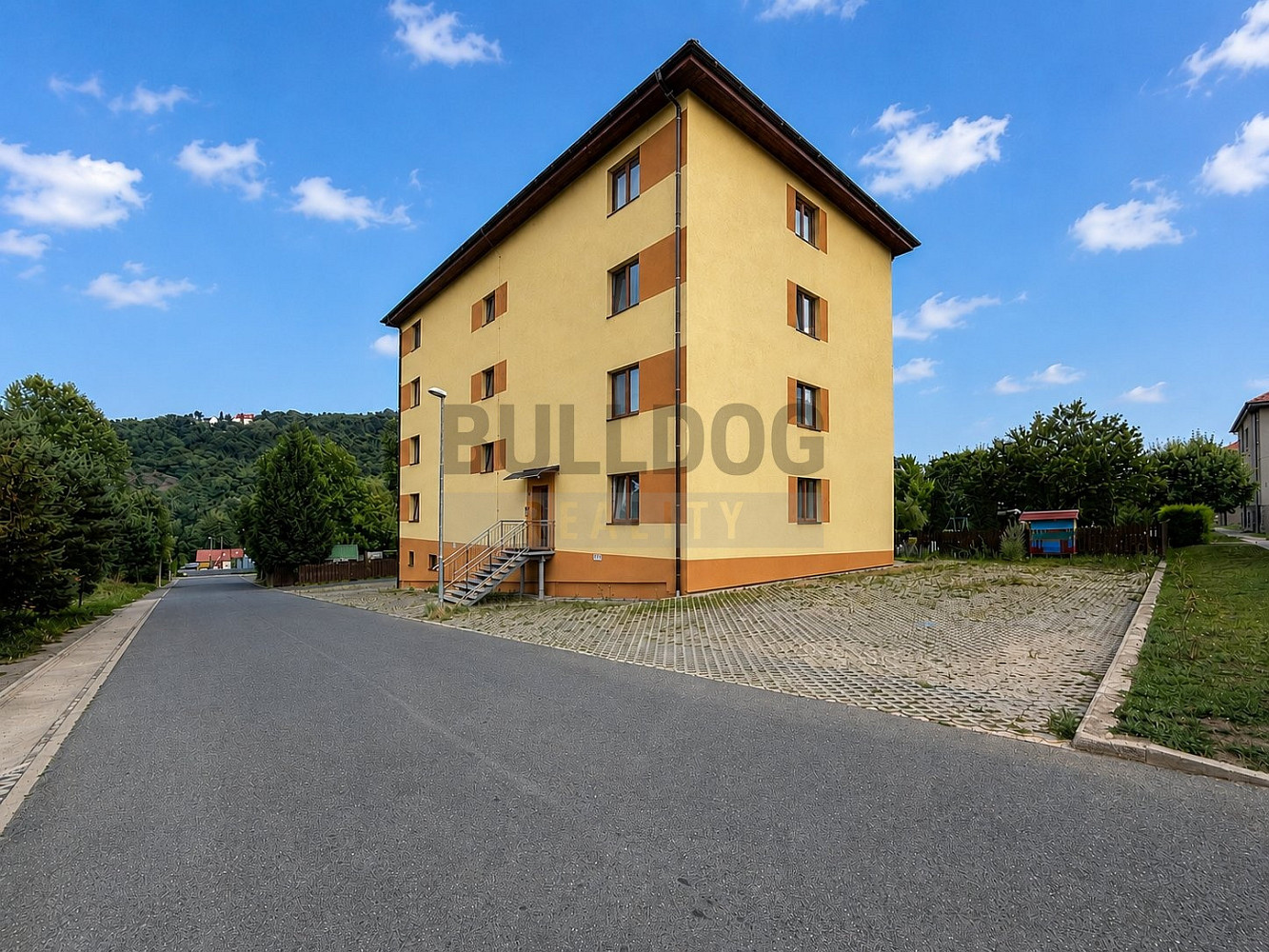 Pronájem bytu 2+kk 48 m² — photo 2