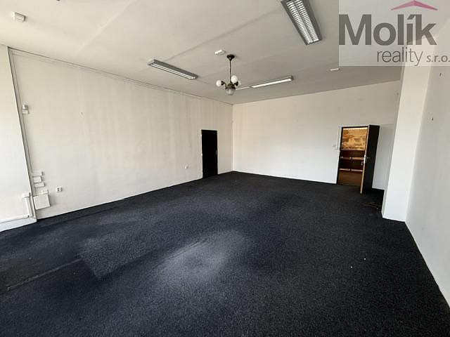 Pronájem kanceláře 48 m² – fotografie 5