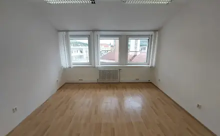 Pronájem kanceláře 20 m², Blansko