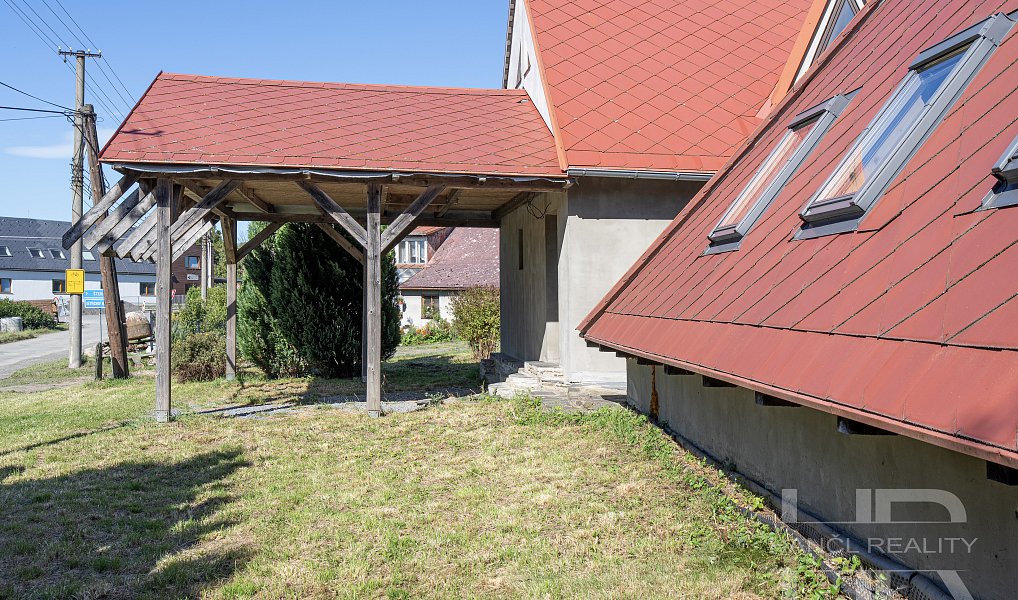 Prodej domu 202 m² s pozemkem 2 142 m², Šternberk – náhled fotky 34