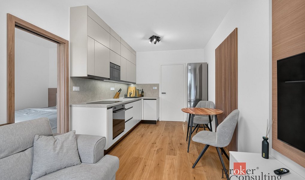 Prodej bytu 2+kk 38 m², Praha – náhled fotky 2