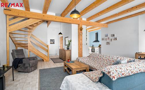 Prodej chaty/chalupy 226 m² s pozemkem 1 112 m², Mičovice - Klenovice, okres Prachatice