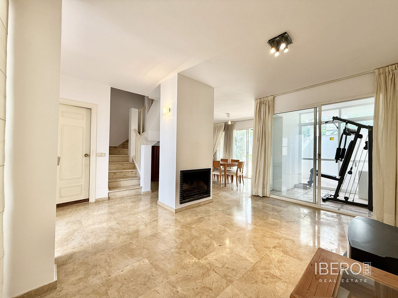 Prodej domu 160 m² s pozemkem 160 m² — photo 2