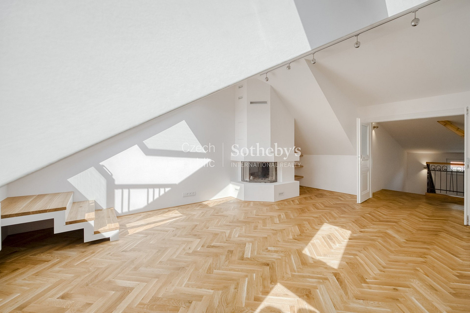 3+kk Apartment in Praha - More