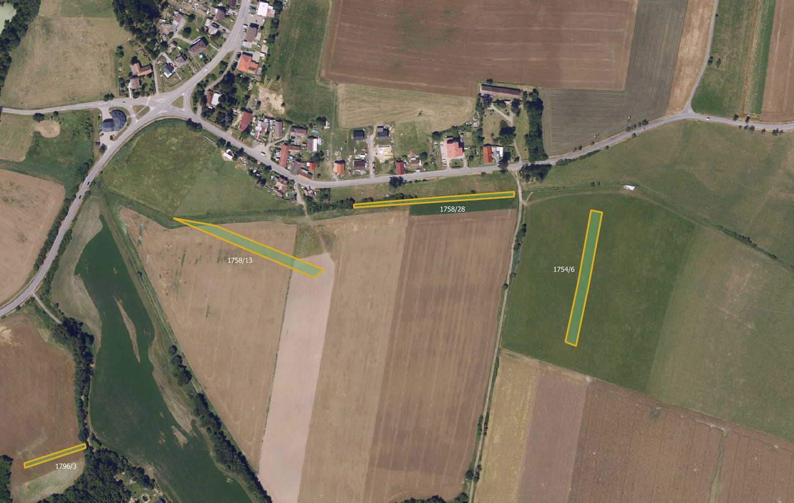 Prodej pole 8 241 m²
