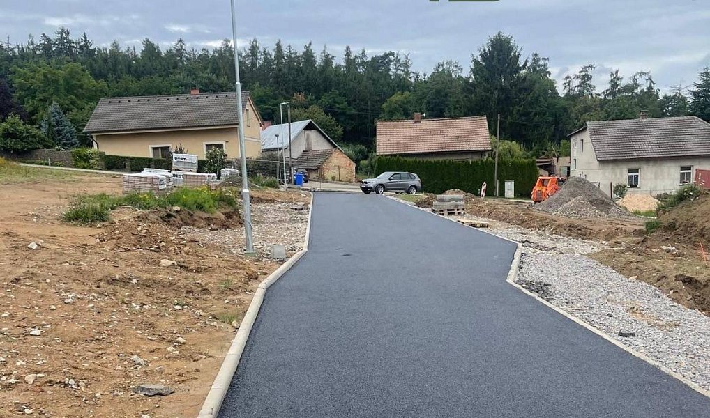 Prodej stavebního pozemku 1 044 m², Malešov – náhled fotky 3