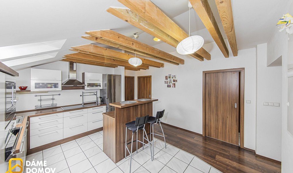 Prodej domu 581 m² s pozemkem 1 164 m², Lukoveček – náhled fotky 10