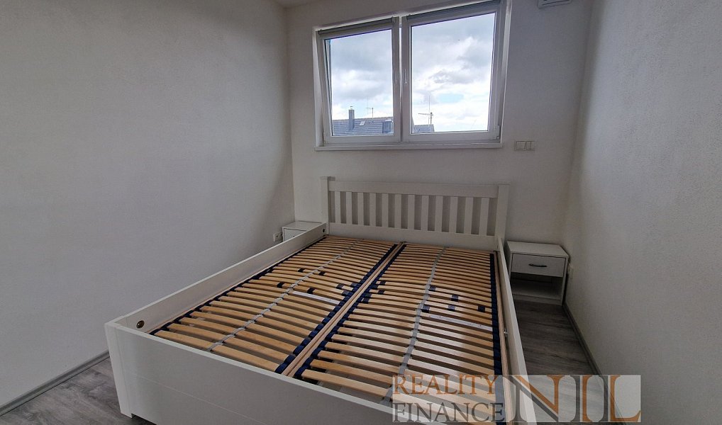 Pronájem bytu 2+kk 50 m², Město Touškov – náhled fotky 8