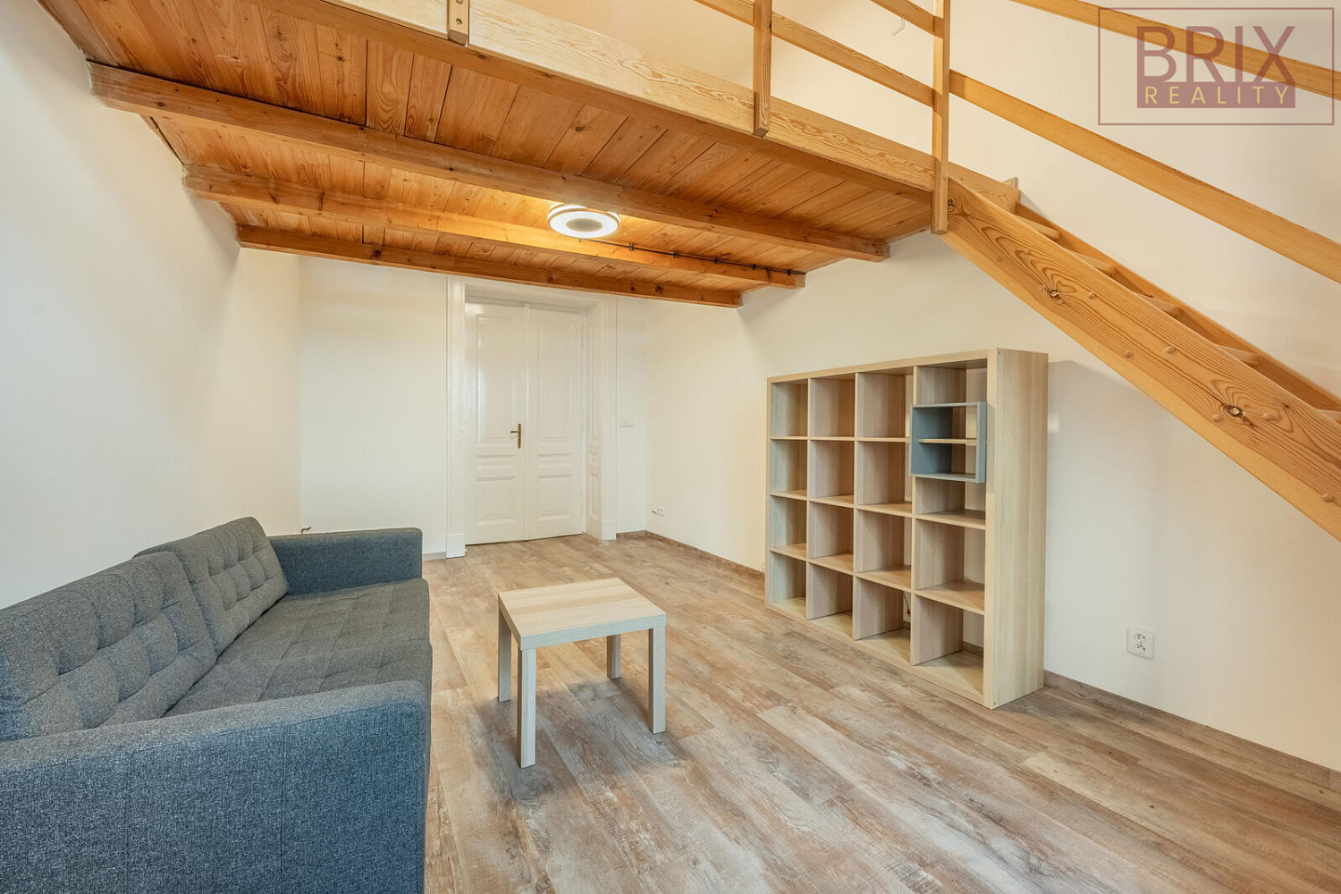 Pronájem bytu 2+1 61 m² – fotografie 3