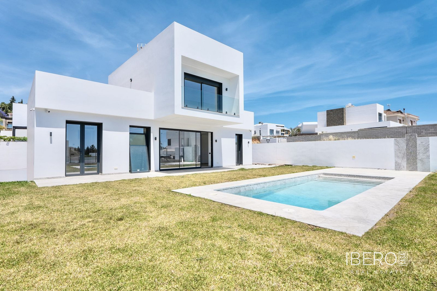 Prodej domu 309 m² s pozemkem 452 m²
