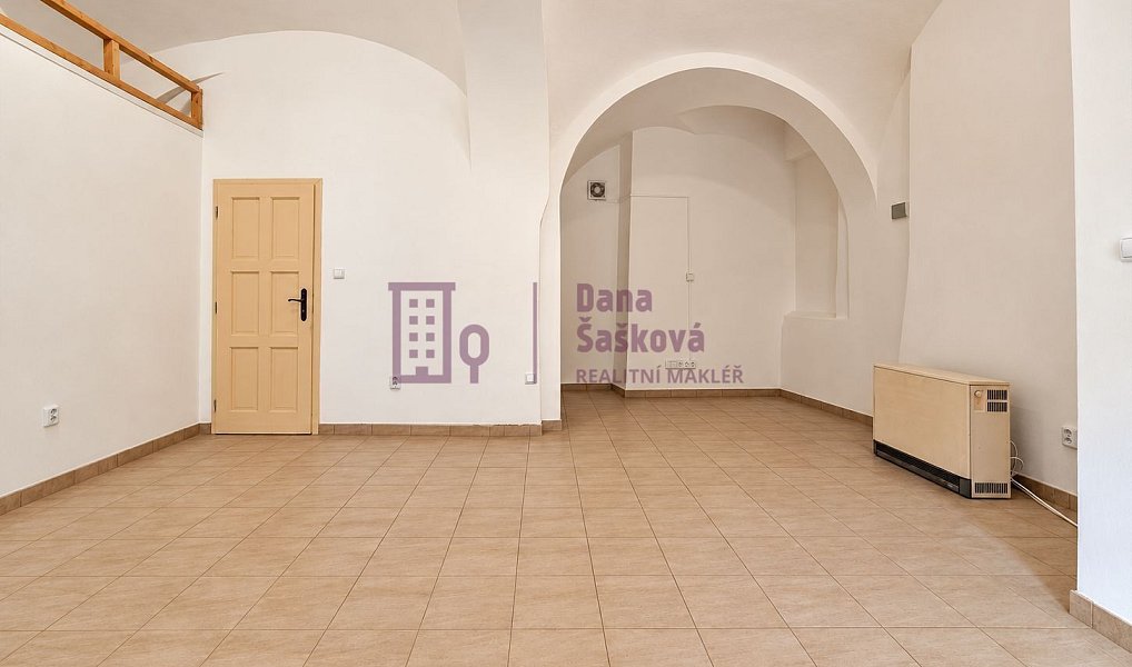 Pronájem obchodních prostor 41 m², Jindřichův Hradec – náhled fotky 3
