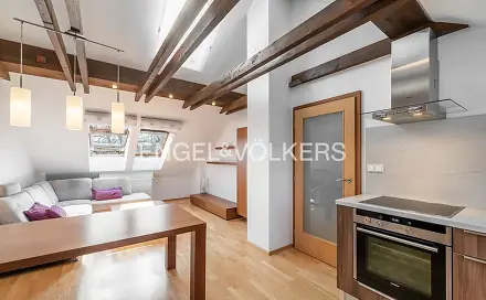 Pronájem bytu 3+kk 86 m²