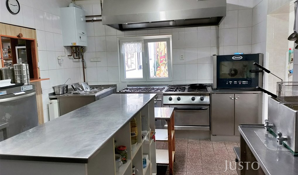 Prodej domu 497 m² s pozemkem 400 m², Písek – náhled fotky 20