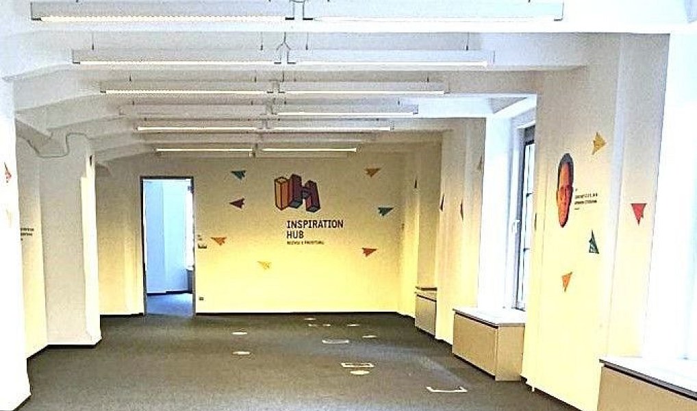 Pronájem kanceláře 369 m², Praha – náhled fotky 7