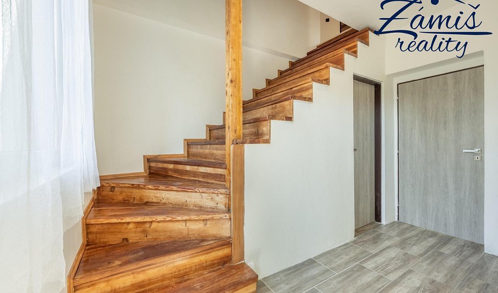 Prodej domu 278 m² s pozemkem 1 322 m², Nespeky – náhled fotky 21
