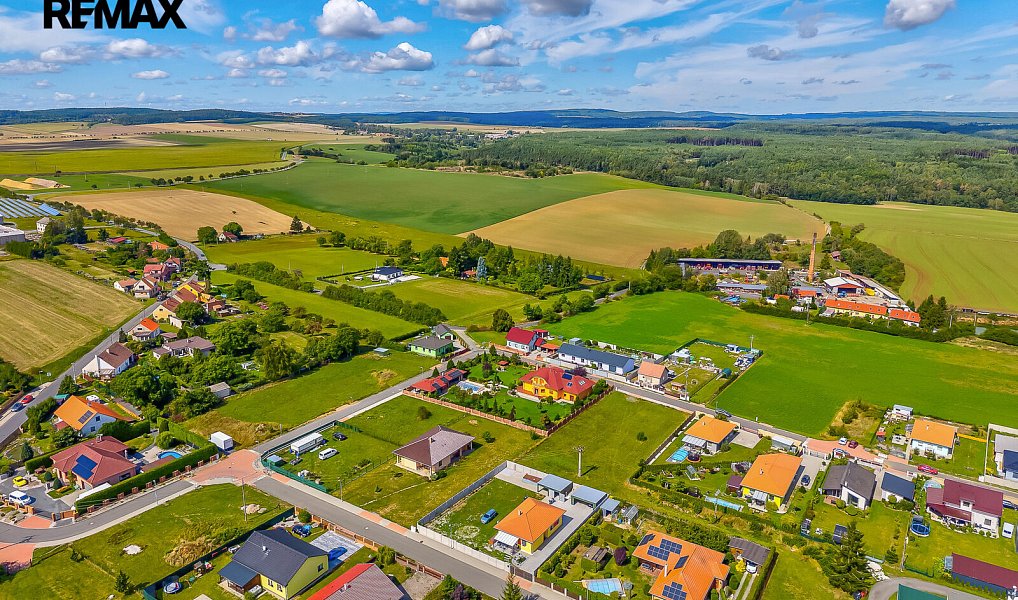 Prodej stavebního pozemku 1 845 m², Kožlany – náhled fotky 6