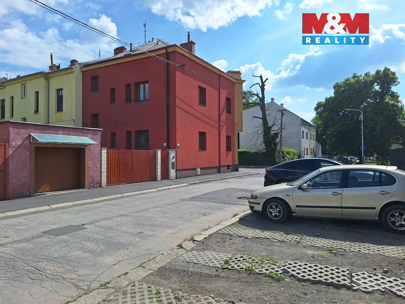 Prodej kanceláře 310 m² — photo 2