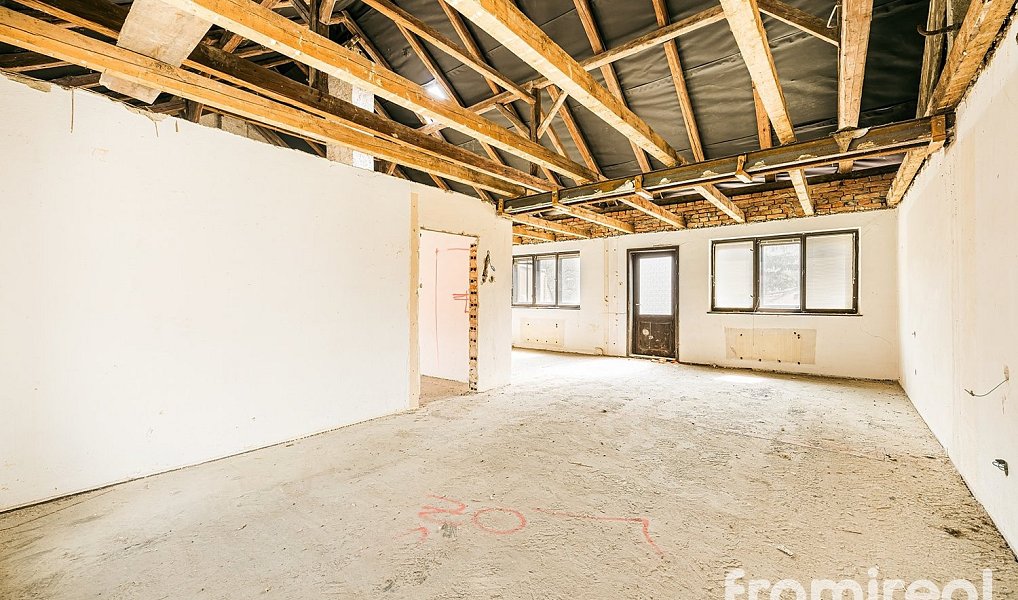 Prodej domu 200 m² s pozemkem 1 813 m², Lovčičky – náhled fotky 17