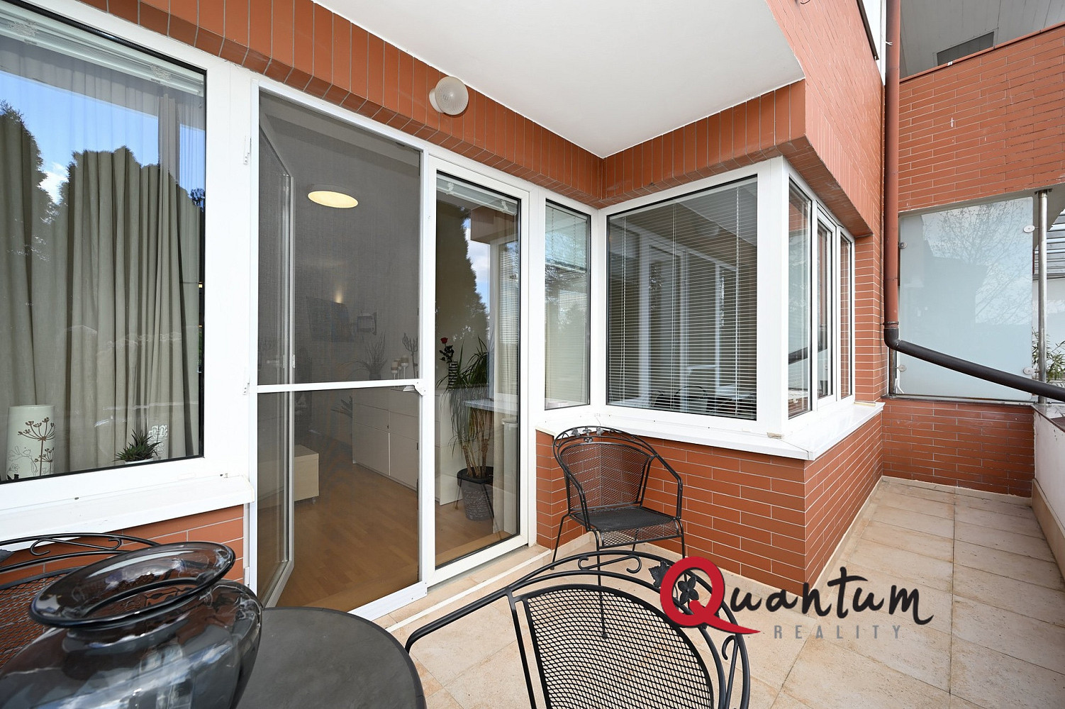 Pronájem domu 185 m² s pozemkem 229 m² – další