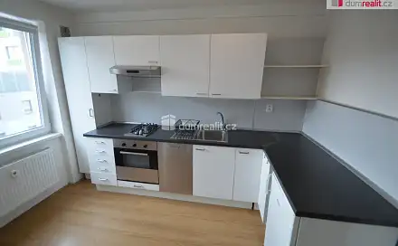Prodej bytu 1+1 37 m², U hranic, Praha 10 - Strašnice