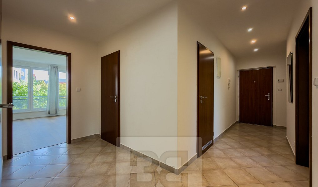 Pronájem bytu 3+kk 89 m², Praha – náhled fotky 7