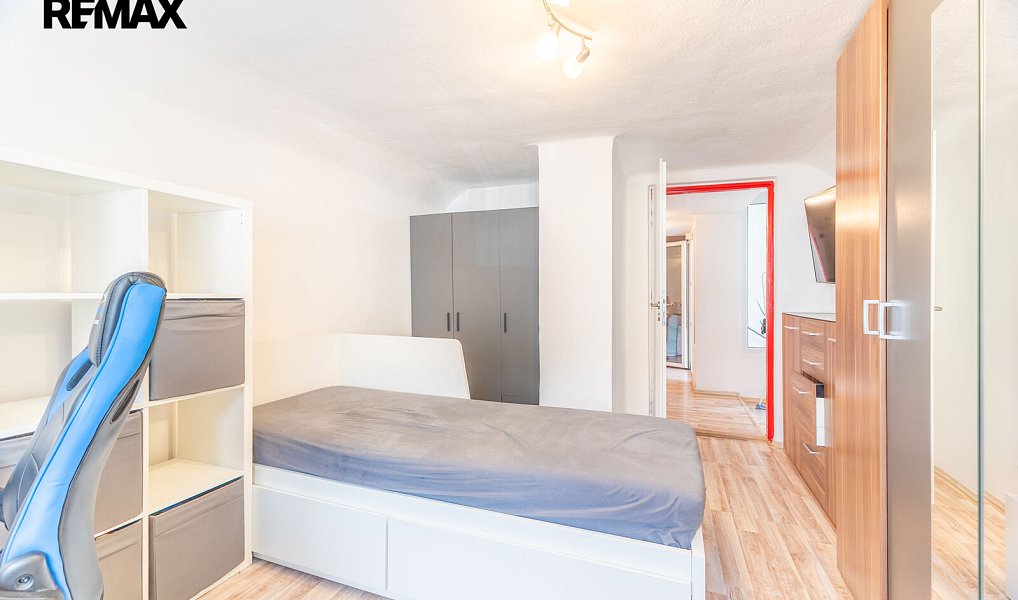 Prodej domu 160 m² s pozemkem 2 647 m², Karlova Ves – náhled fotky 9