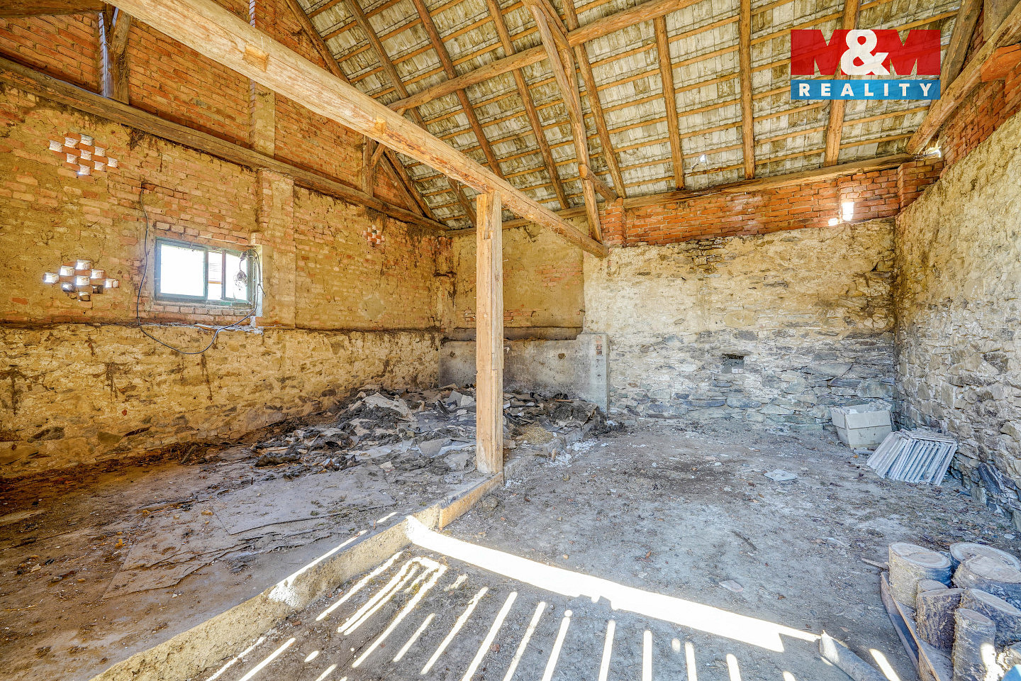 Prodej pozemku 303 m² – fotografie 4