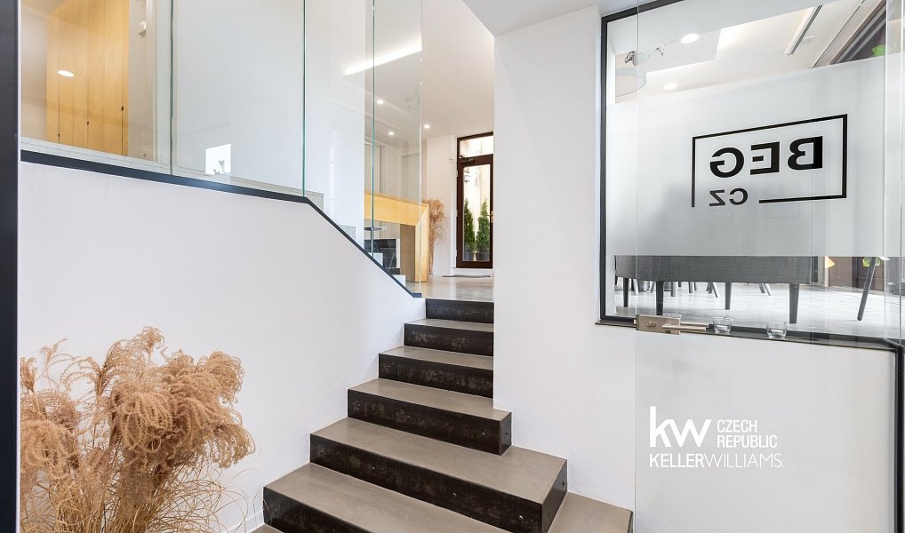 Prodej obchodních prostor 204 m², Praha – náhled fotky 22