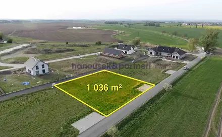 Prodej stavebního pozemku 1 036 m², Divec, okres Hradec Králové