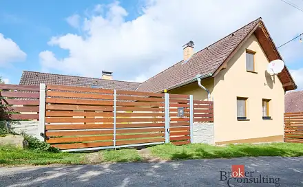 Prodej domu 220 m² s pozemkem 402 m², Kluky - Dobešice, okres Písek