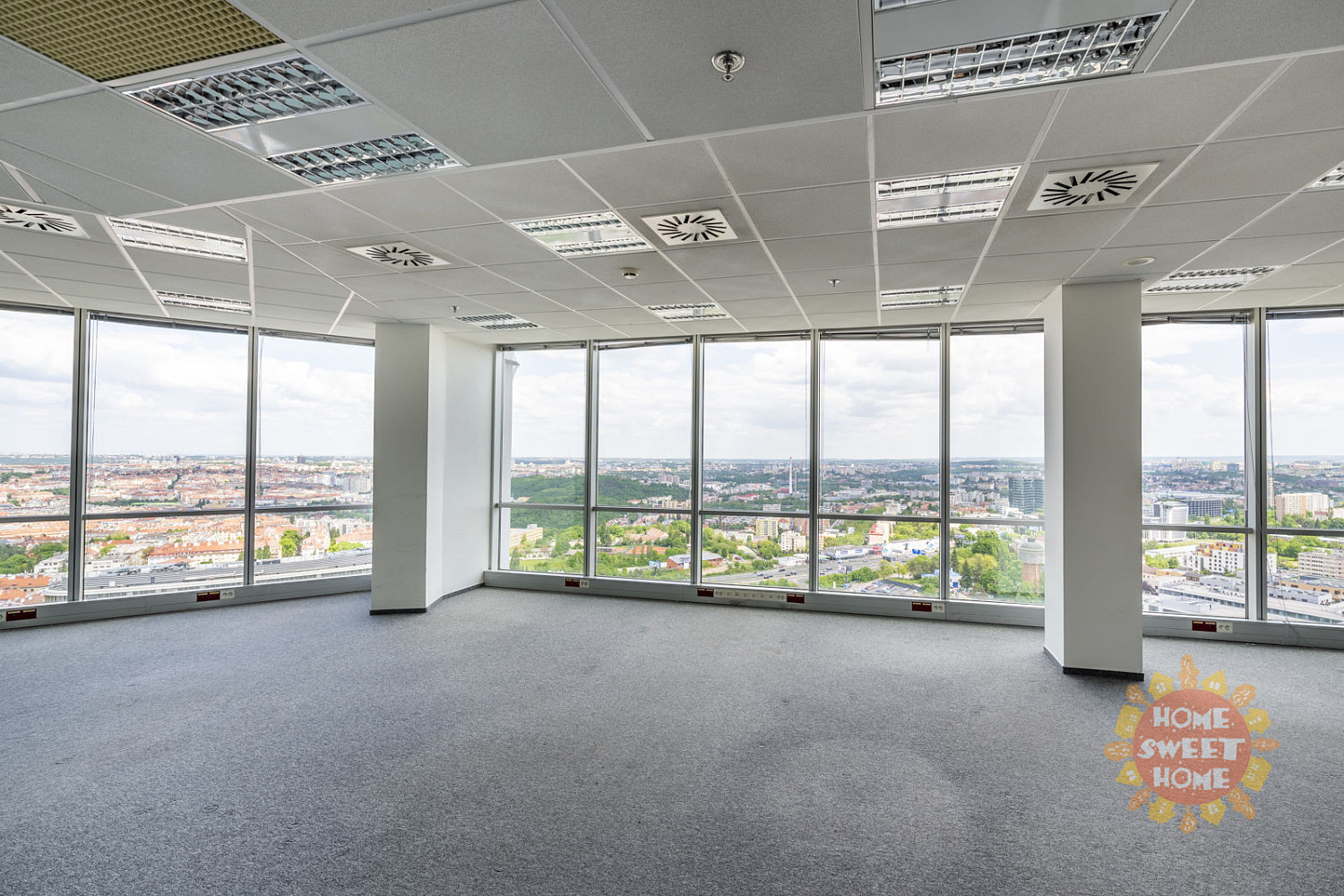 Pronájem kanceláře 93 m² – fotografie 2