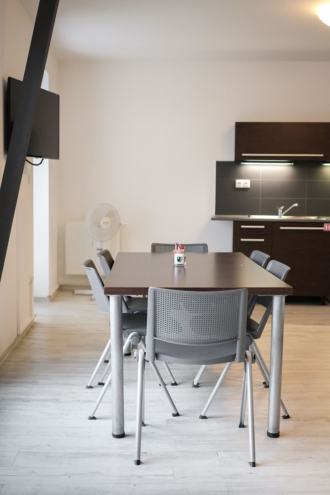 Pronájem bytu 2+kk 100 m² – fotografie 4