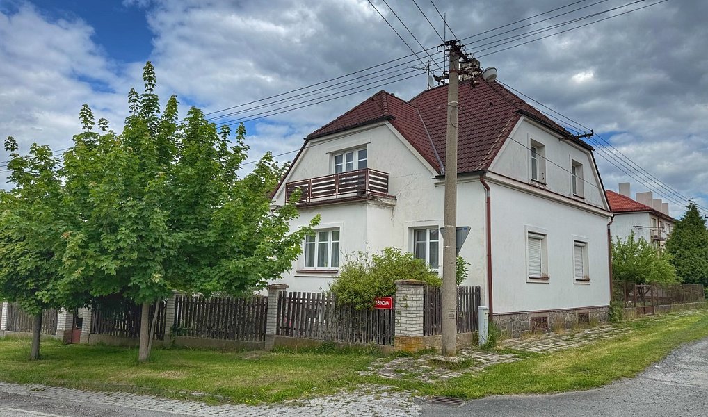 Prodej domu 210 m² s pozemkem 953 m², Starý Plzenec – náhled fotky 2