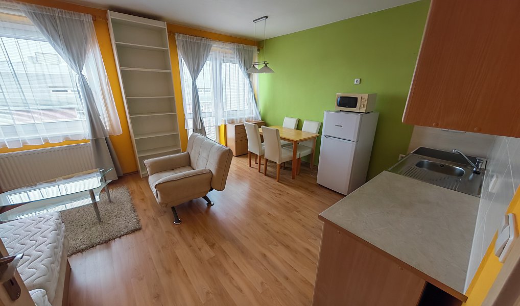 Prodej bytu 1+kk 36 m², Zlín – náhled fotky 2