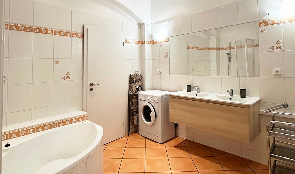 Prodej bytu 2+1 64 m², Karlovy Vary – náhled fotky 8