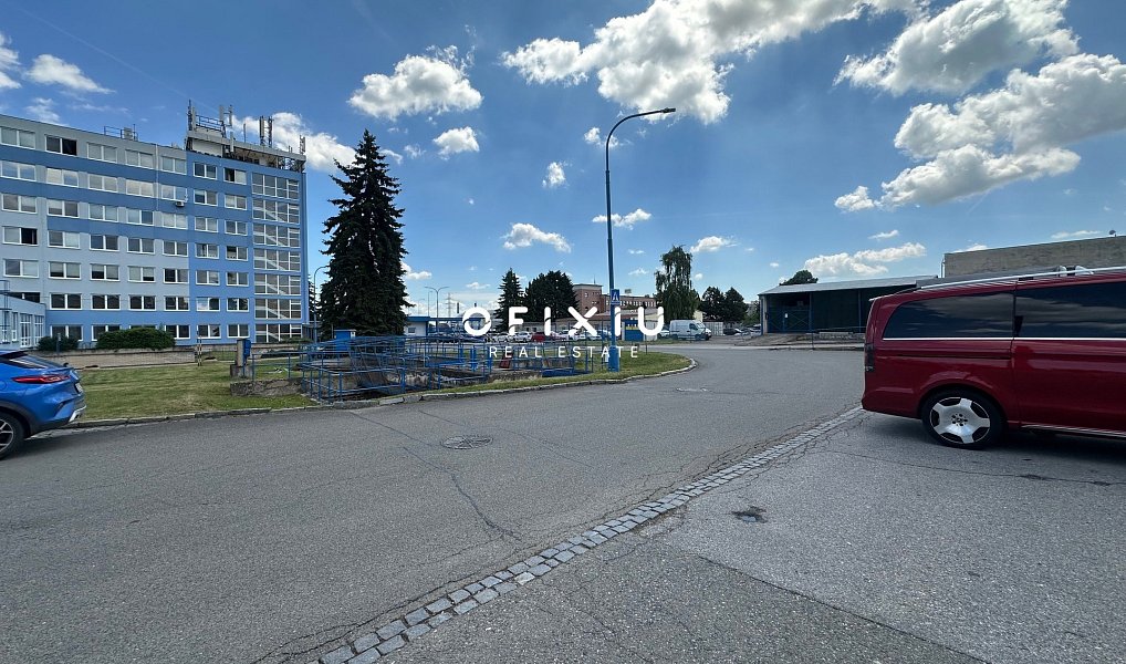 Pronájem skladovacích prostor 800 m², Brno – náhled fotky 2