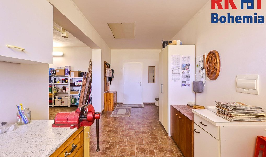 Prodej domu 266 m² s pozemkem 1 426 m², Šestajovice – náhled fotky 45