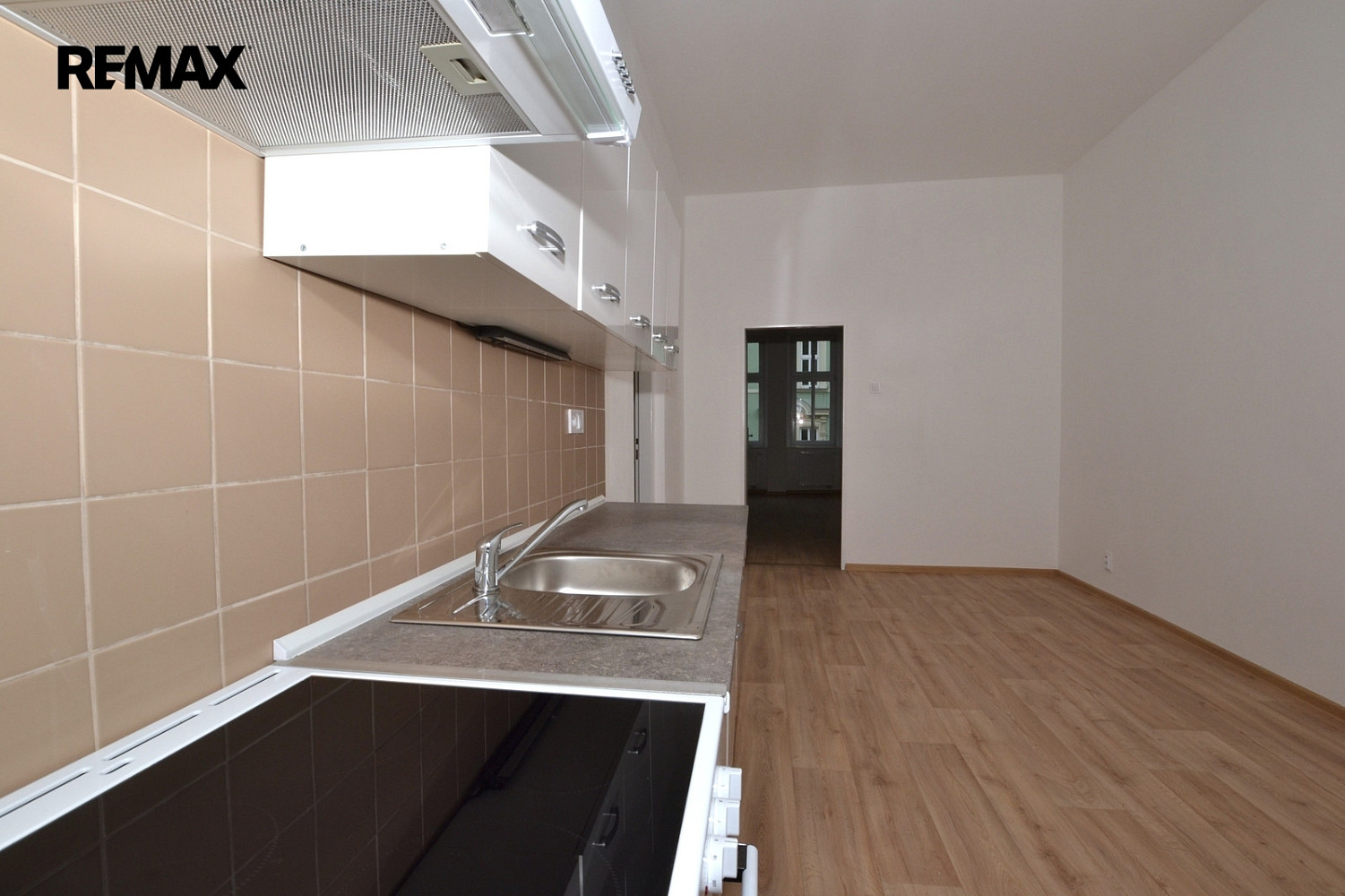 Pronájem bytu 3+kk 72 m² – pohled 4