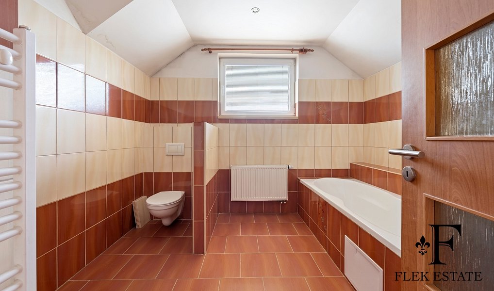 Prodej domu 180 m² s pozemkem 1 666 m², Tisová – náhled fotky 19