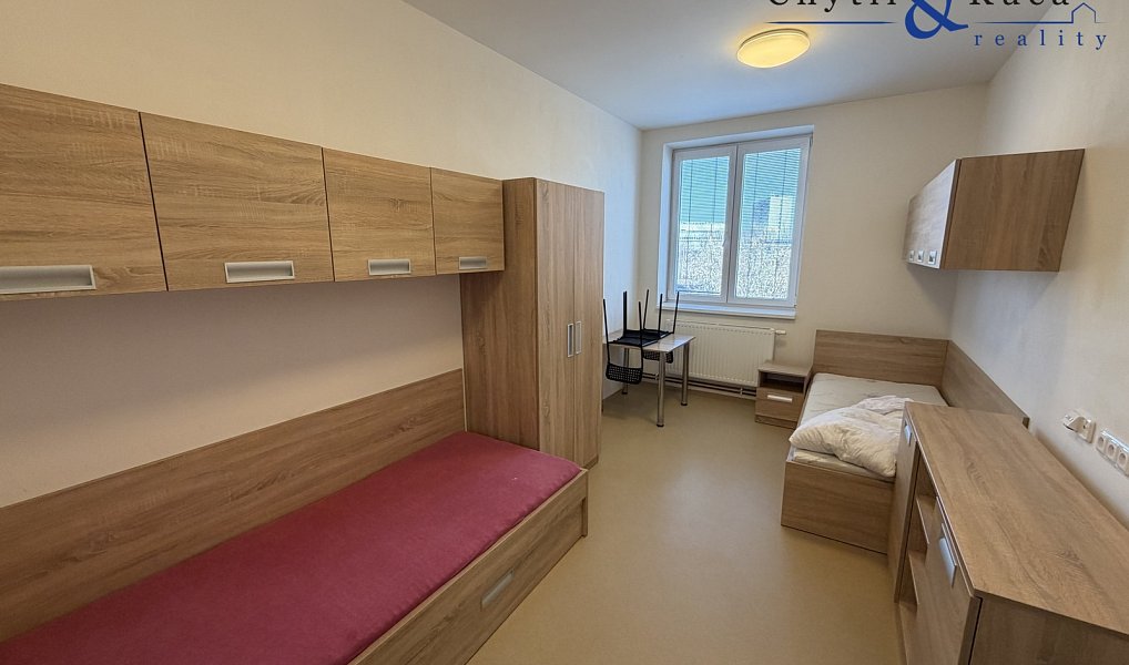 Prodej ubytovacího objektu 3 641 m², Otrokovice – náhled fotky 14