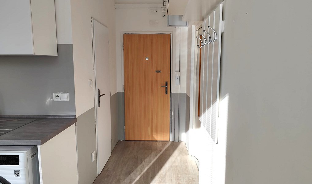Pronájem bytu 1+1 34 m², Znojmo – náhled fotky 3