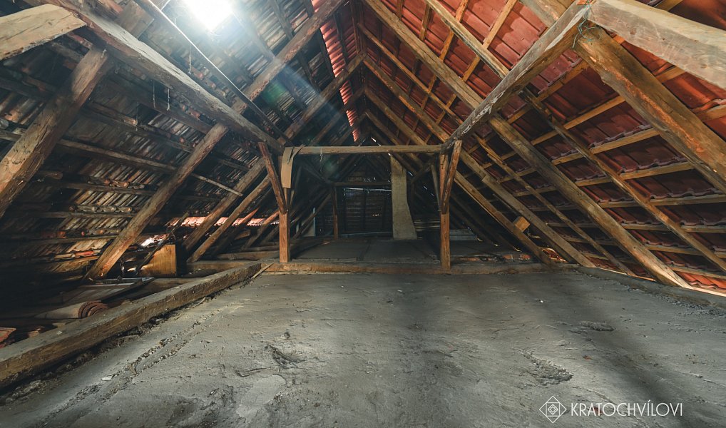 Prodej domu 104 m² s pozemkem 956 m², Strunkovice nad Blanicí – náhled fotky 24